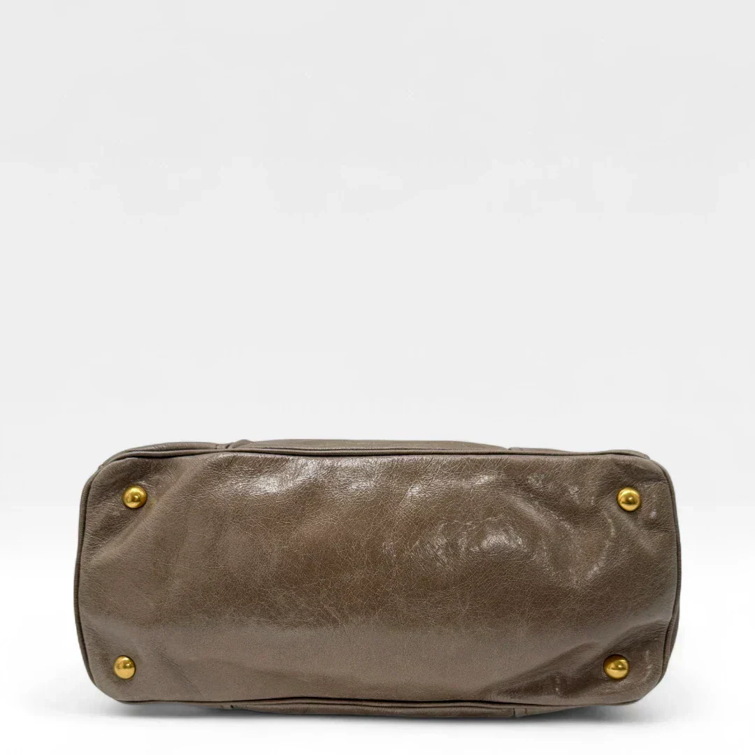 Miu Miu Vitello Shine handbag with shoulder strap in grey leather