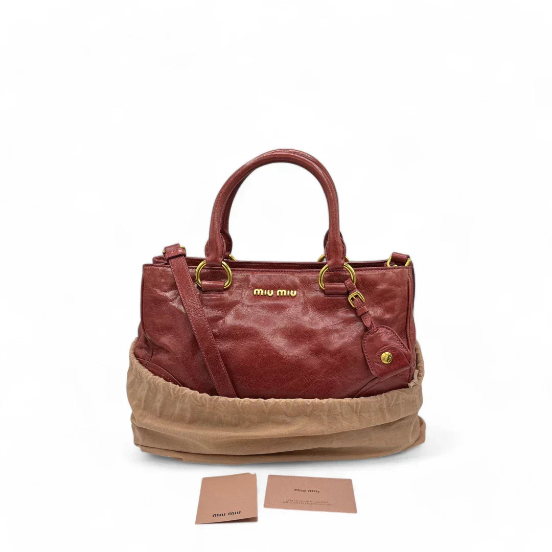 Miu Miu handbag Vitello Shine with shoulder strap made of red leather