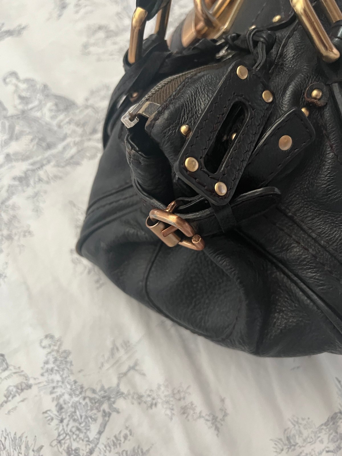 💎 Pre-owned Black Chloé Paddington Bag – Gold Hardware 💎