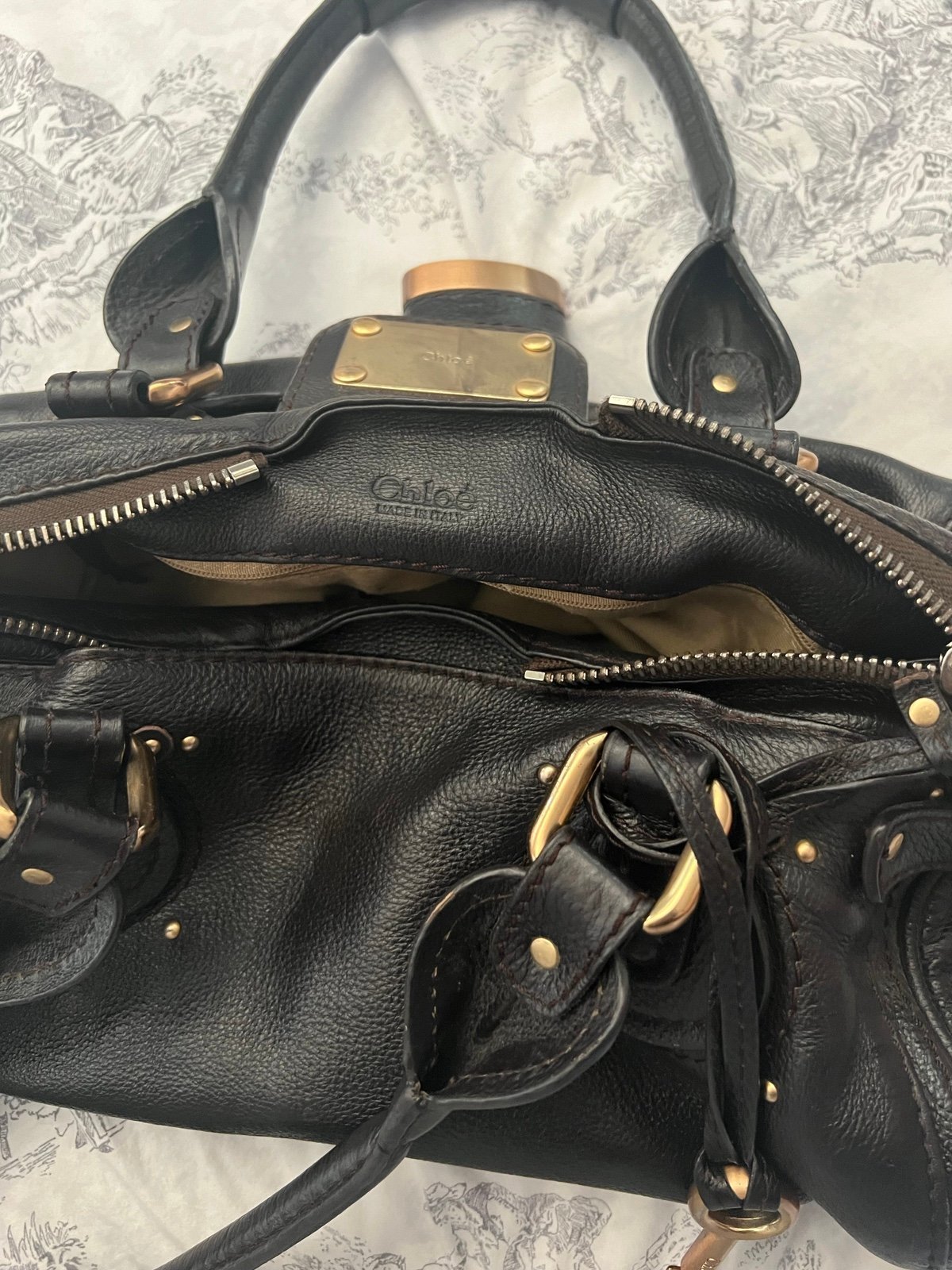 💎 Pre-owned Black Chloé Paddington Bag – Gold Hardware 💎