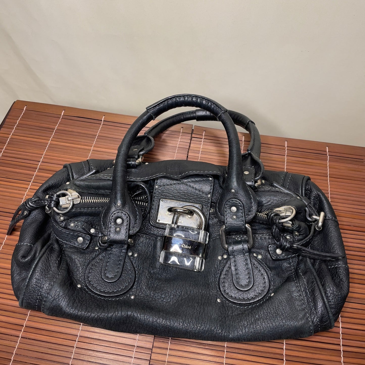 💎 Pre-owned CHLOÉ 2008 lambskin paddington with lucite x metal padlock 💎