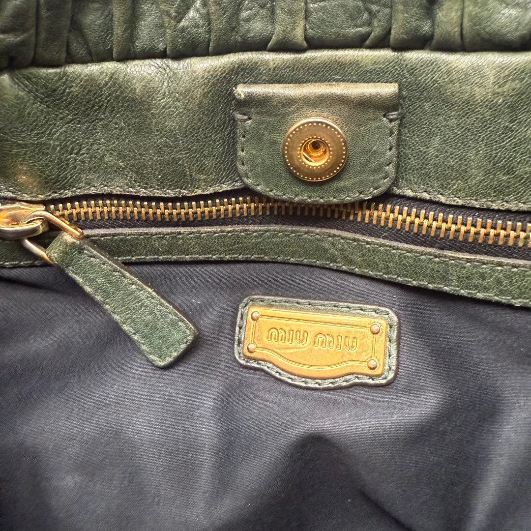 💎 Pre-owned Miu Miu Vitello Lux handbag with shoulder strap in dark green leather 💎