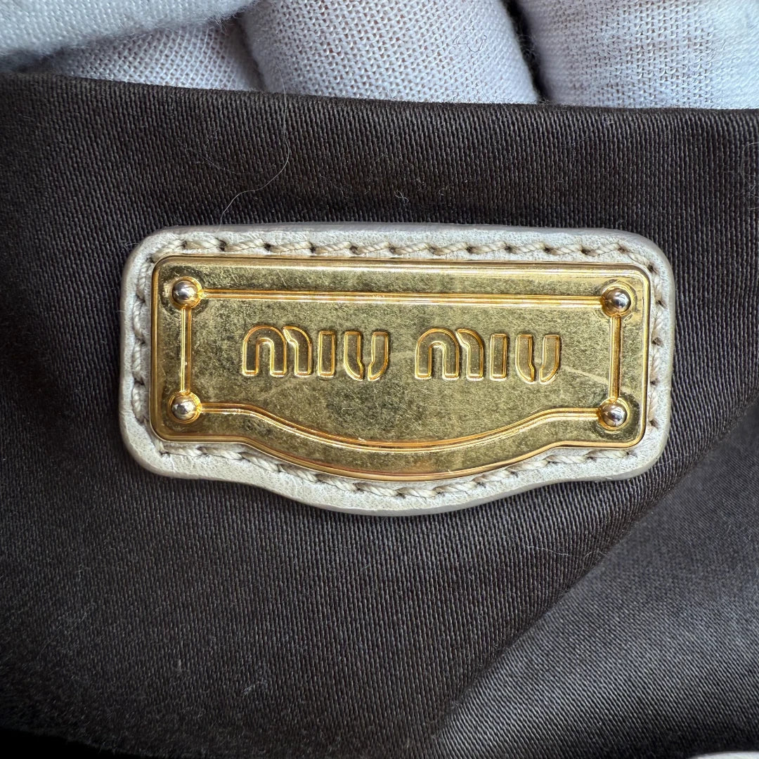 💎 Pre-owned Miu Miu handbag Vitello Lux with shoulder strap made of beige leather 💎