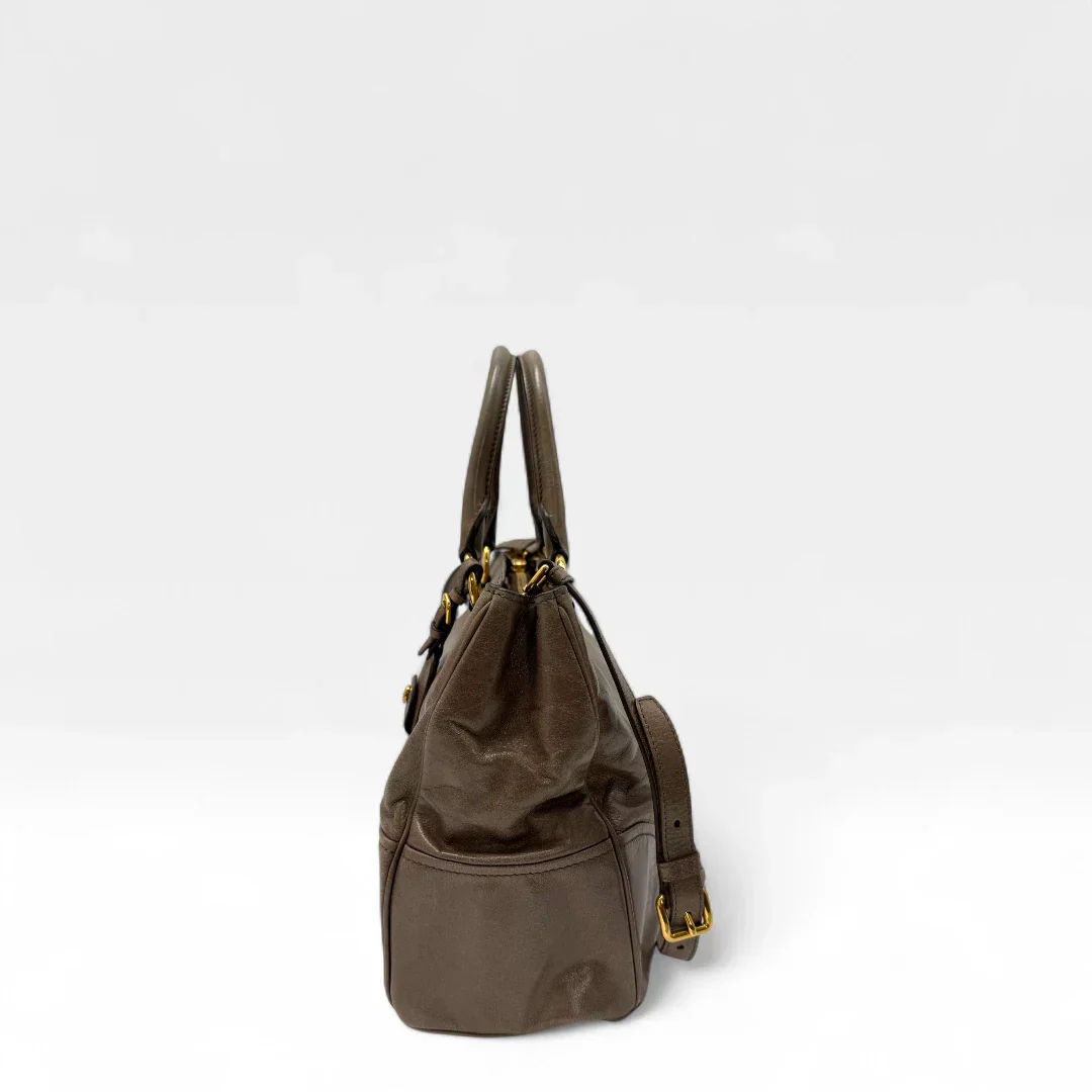 Miu Miu Vitello Shine handbag with shoulder strap in grey leather