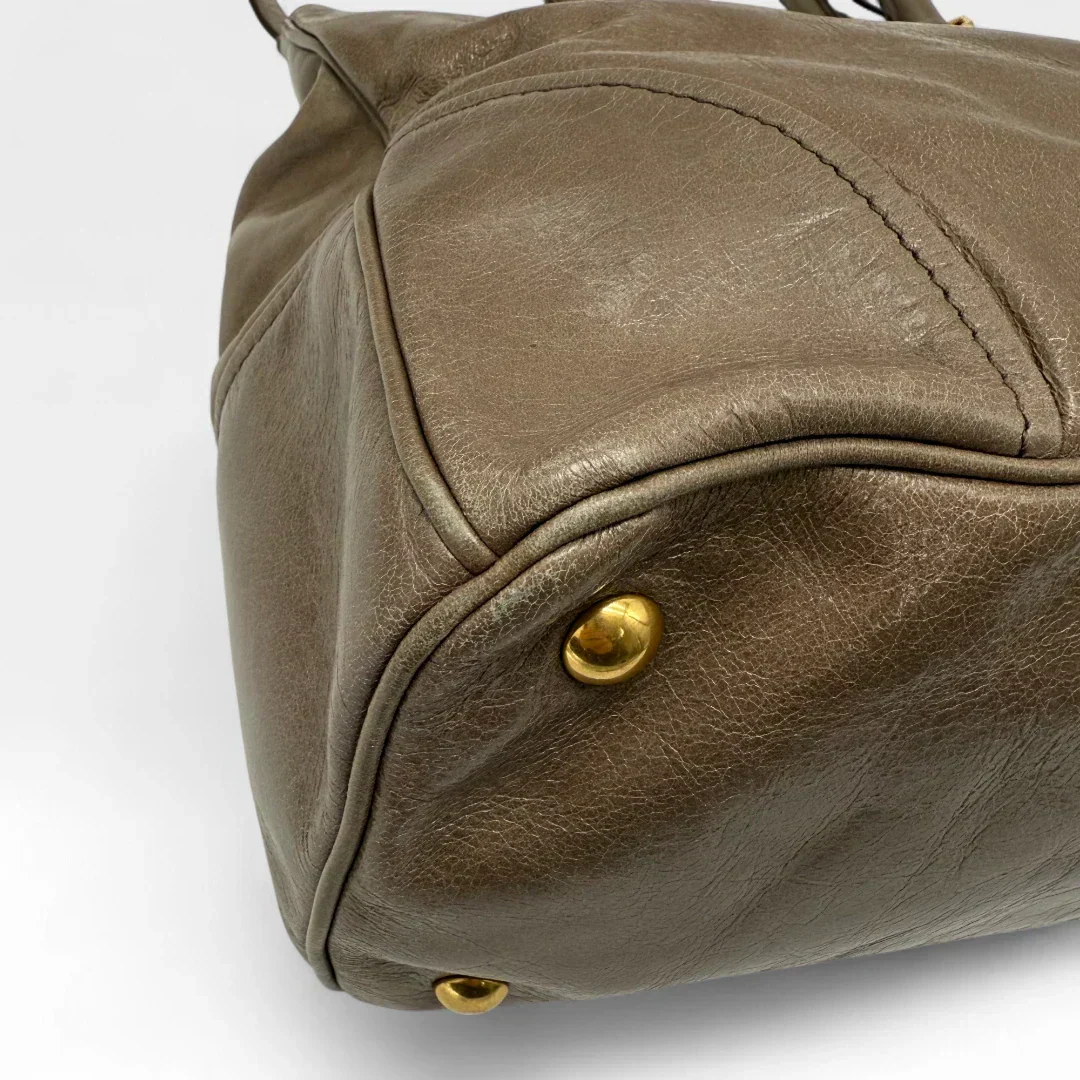 Miu Miu Vitello Shine handbag with shoulder strap in grey leather
