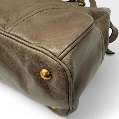 Miu Miu Vitello Shine handbag with shoulder strap in grey leather