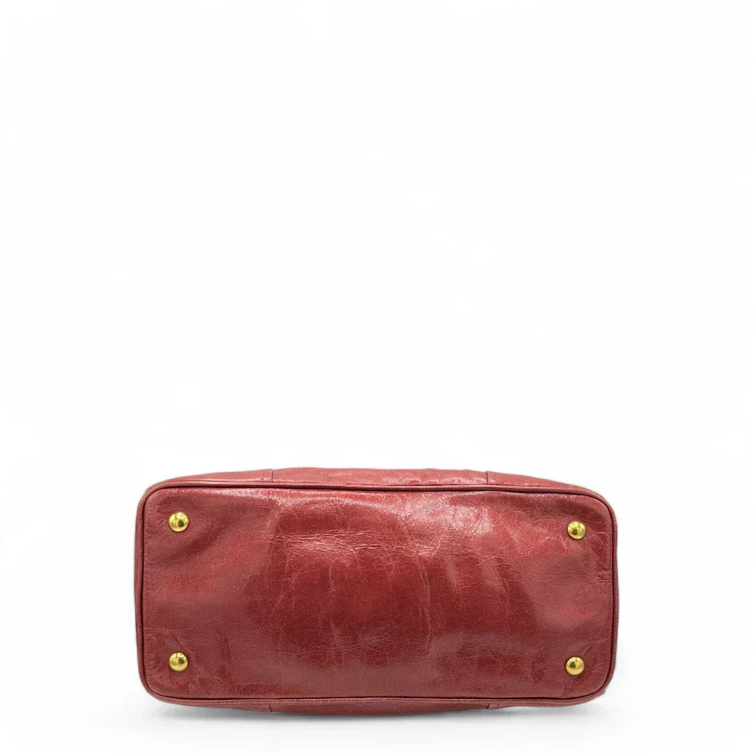 Miu Miu handbag Vitello Shine with shoulder strap made of red leather