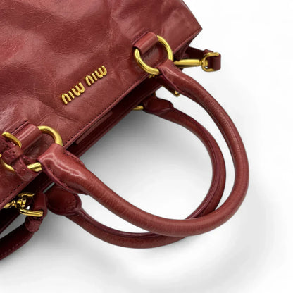 Miu Miu handbag Vitello Shine with shoulder strap made of red leather