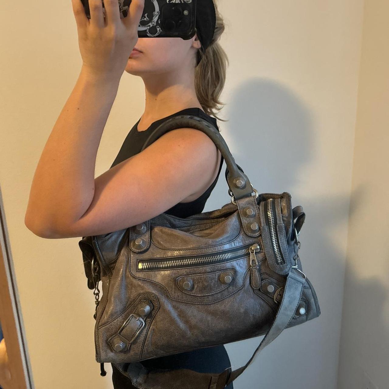 Authentic Balenciaga City Bag Giant In Faded Grey