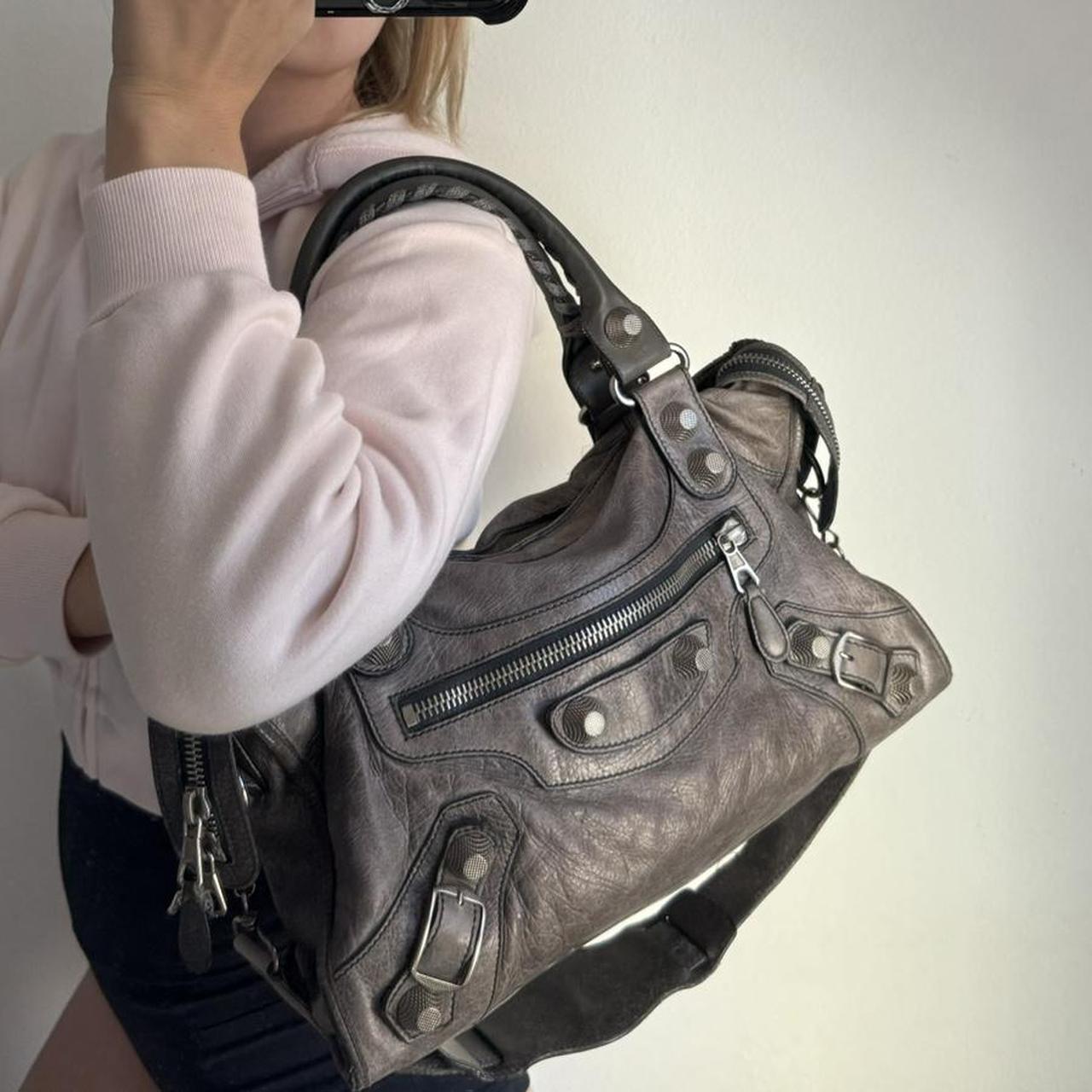 Authentic Balenciaga City Bag Giant In Faded Grey